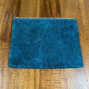 VGUC KMM&Co Medium Petrol Blue Bison Leather Pouch